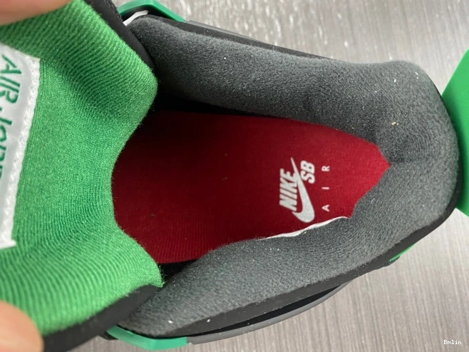 Boostmaster lin 4 Jordan Retro SB DR5415-030 0630